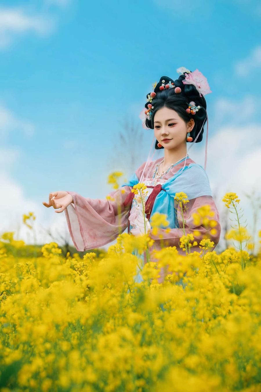 唐制齐胸襦裙汉服写真 · 汉中兴汉胜境景区唐制客片第7张 - 汉影记汉服馆