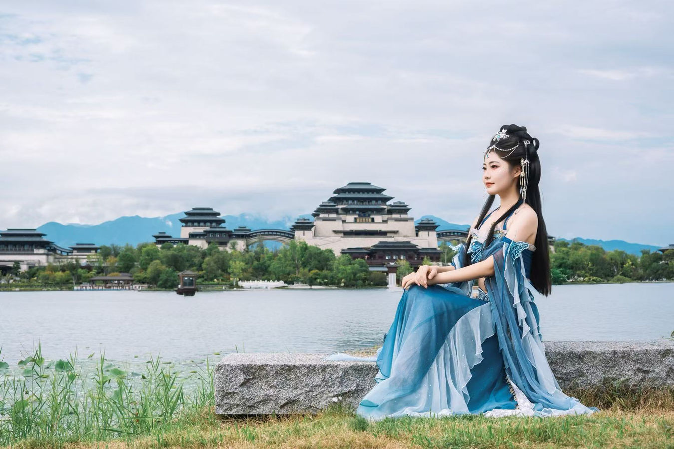 国风改良汉服写真 · 汉中兴汉胜境景区其他风格客片第7张 - 汉影记汉服馆