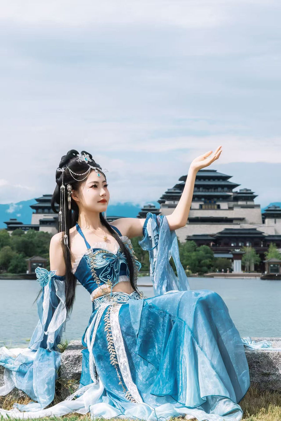 国风改良汉服写真 · 汉中兴汉胜境景区其他风格客片第15张 - 汉影记汉服馆