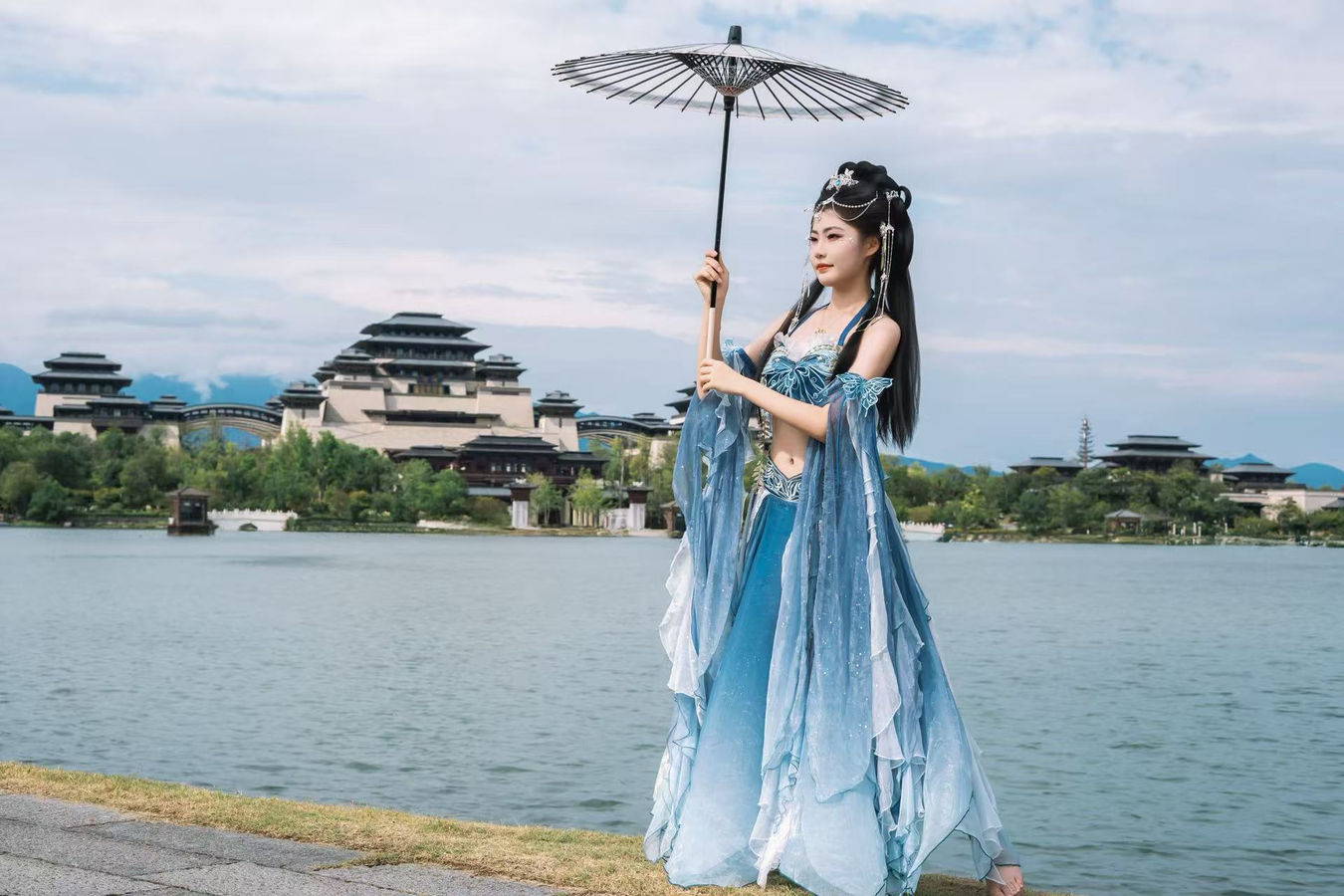 国风改良汉服写真 · 汉中兴汉胜境景区其他风格客片第17张 - 汉影记汉服馆